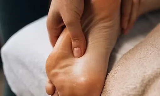 Massage traditionnel thaïlandais avec Rituel Siam pour régénération énergies corps à Nice, Nice, Suksabai Thai Massage